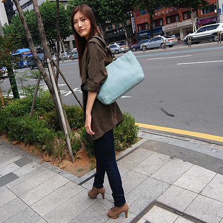 Coach(��ġ) F12340 ��ī�� ���� ���� ����� �̹���5 - ���̺��� �߰���ǰ