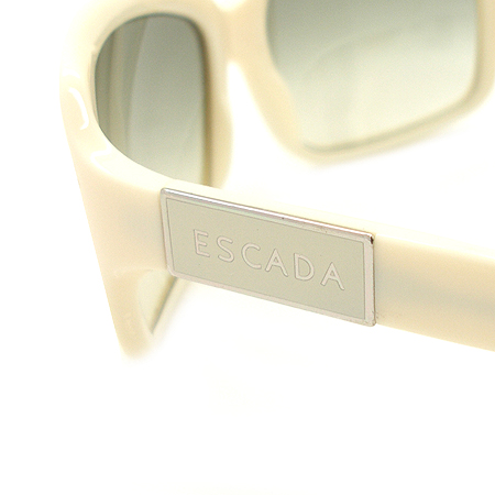 Escada(�������) ���� �̴ϼȷΰ���� ���̺��� ���� ���۶� �̹���5 - ���̺��� �߰���ǰ