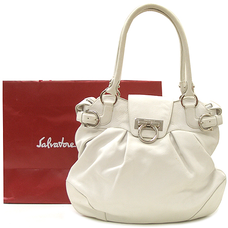 Ferragamo(��󰡸�) 21 7338 ���� ��ġ�� �ΰ� ��� ȭ��Ʈ ���� ��Ʈ�� [�̾�������] �̹���2 - ���̺��� �߰���ǰ
