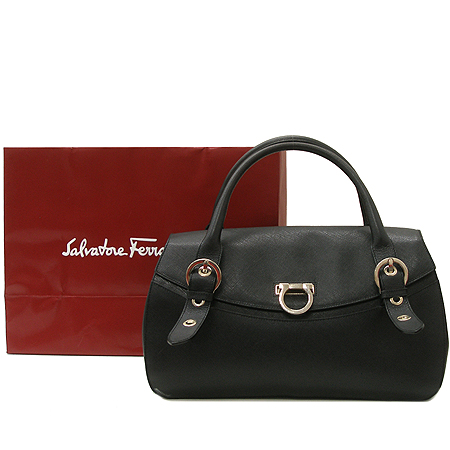 Ferragamo(��󰡸�) 21 5322 ���� ��ġ�� �ΰ� ��� ���� ���� ��Ʈ�� [�б�����������2ȣ��] �̹���2 - ���̺��� �߰���ǰ