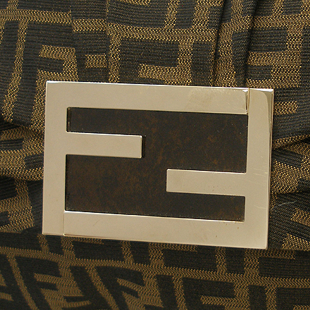 Fendi(���) 8BT163 ���� FF�ΰ� �ڰ��� ��ī �簢 ����� �̹���3 - ���̺��� �߰���ǰ