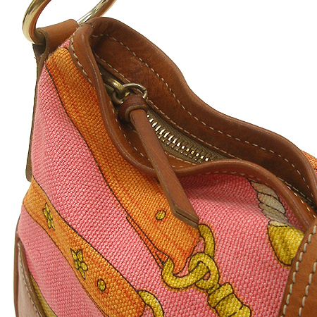 MiuMiu(�̿�̿�) ���� ��Ƽġ ���� ��Ŭ ����� �̹���4 - ���̺��� �߰���ǰ