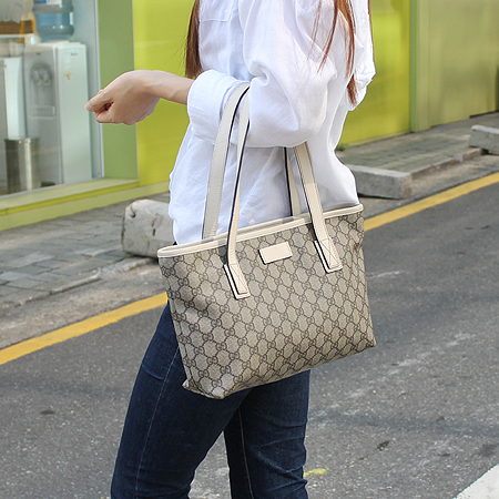 Gucci(����) 211138 GG �ΰ� PVC �ٰ� ����� �̹���6 - ���̺��� �߰���ǰ