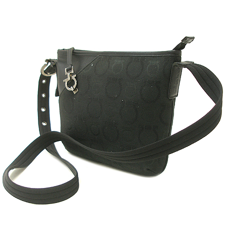 Ferragamo(��󰡸�) 21 5761 ��ġ�� �ΰ� ũ�ν��� �̹���2 - ���̺��� �߰���ǰ