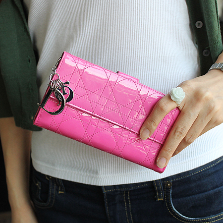 Dior(ũ����î���) ��� ������ VRN43065 ������ [��������] �̹���5 - ���̺��� �߰���ǰ