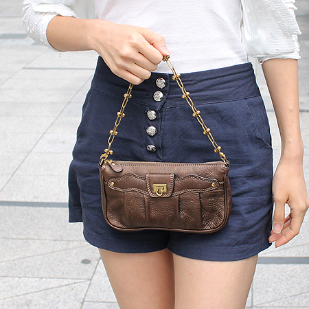 Ferragamo(��󰡸�) 21 7382 ����� ���� Ŭ��ġ �� ����� �̹���6 - ���̺��� �߰���ǰ