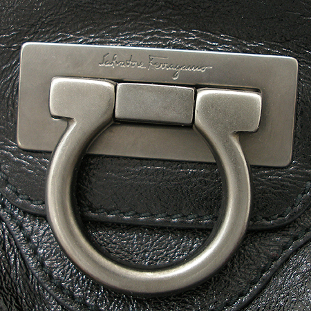 Ferragamo(��󰡸�) 21 6317 ��ġ�� �ΰ� ��� ���� ���̴�Ʈ ����� [�б�����������2ȣ��] �̹���4 - ���̺��� �߰���ǰ