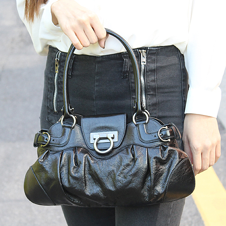 Ferragamo(��󰡸�) 21 6317 ��ġ�� �ΰ� ��� ���� ���̴�Ʈ ����� [�б�����������2ȣ��] �̹���6 - ���̺��� �߰���ǰ