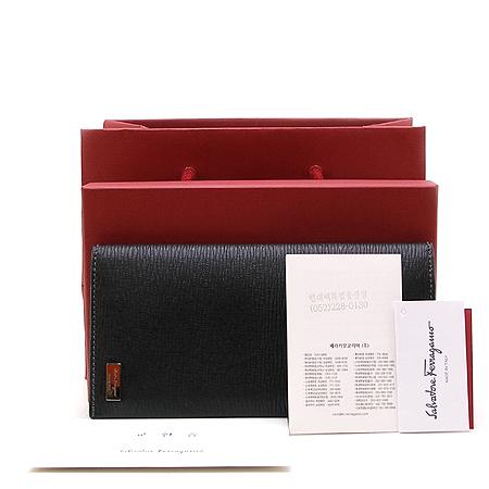 Ferragamo(��󰡸�) 66-7092 ������ �̹���2 - ���̺��� �߰���ǰ