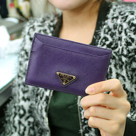Prada(�����) �ﰢ �ΰ� ��� ���ǾƳ� ī�� �� ���� ���� [�б�����������2ȣ��] �̹���4 - ���̺��� �߰���ǰ