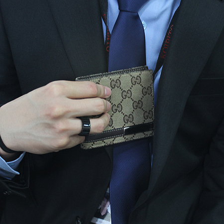 Gucci(����) 233100 GG�ΰ� �ڰ��� ��Ƽġ ������ �̹���4 - ���̺��� �߰���ǰ