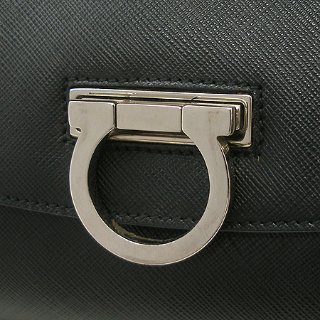 Ferragamo(��󰡸�) 21 5324 ���� ��ġ�Ϲ�Ŭ ��� ���ǾƳ� ���� ��� �� ��Ʈ�� �̹���3 - ���̺��� �߰���ǰ