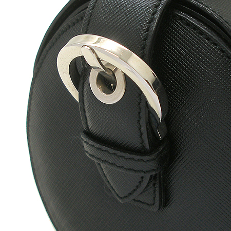 Ferragamo(��󰡸�) 21 5324 ���� ��ġ�Ϲ�Ŭ ��� ���ǾƳ� ���� ��� �� ��Ʈ�� �̹���4 - ���̺��� �߰���ǰ