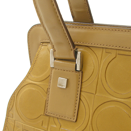 Ferragamo(��󰡸�) AX 21 1225 ��ġ�� �ΰ� ��� ���� ���� ����� ��Ʈ�� �̹���4 - ���̺��� �߰���ǰ
