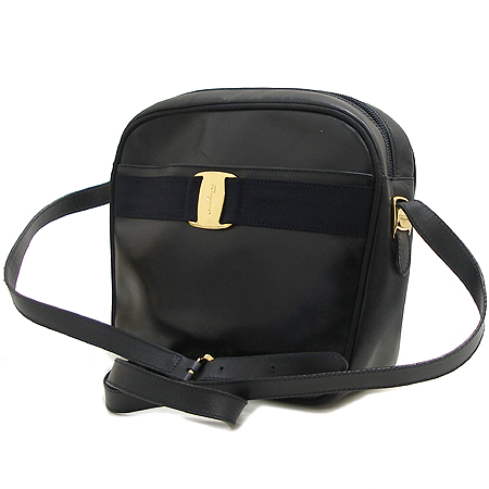 Ferragamo(��󰡸�) ���� �ٶ� �ΰ� ��� ��ũ���̺� ���� ��� �� ũ�ν��� �̹���2 - ���̺��� �߰���ǰ