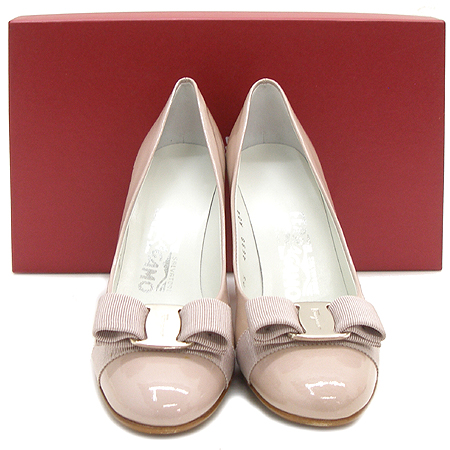 Ferragamo(��󰡸�) CARLA �ٶ� ��� ���̴�Ʈ �������� �̹���2 - ���̺��� �߰���ǰ