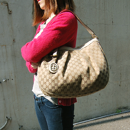 Gucci(����) 232955 GG �ΰ� �ڰ��� ����� [��������] �̹���5 - ���̺��� �߰���ǰ