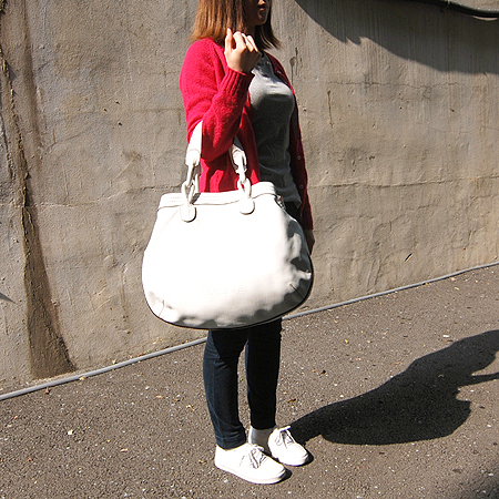Loewe(�ο���) �ǿ���Ÿ ȭ��Ʈ ���� �� ȣ�� ����� �̹���5 - ���̺��� �߰���ǰ
