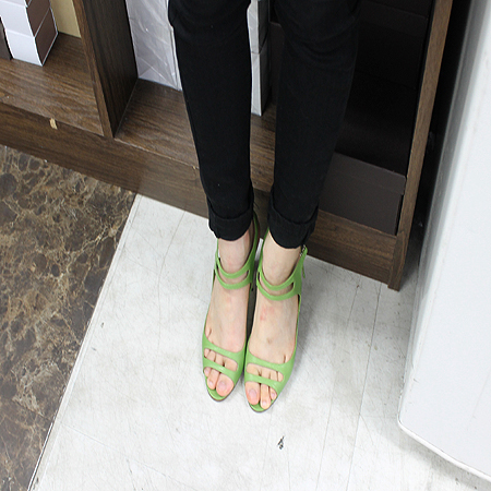 MANOLO BLAHNIK (����� �����) �׸� ������ ������ ���� �̹���6 - ���̺��� �߰���ǰ