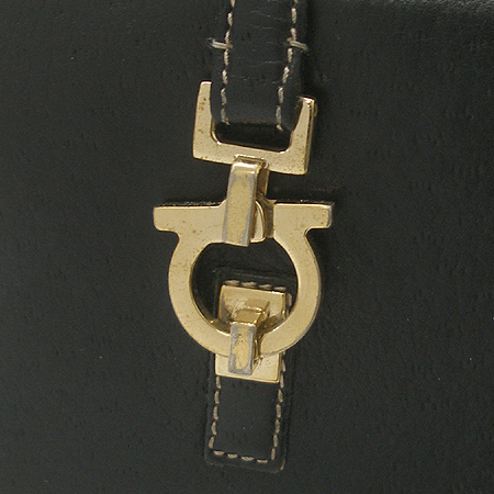 Ferragamo(��󰡸�) 22-2746 ��ġ�� �ΰ� ��� ������ �̹���2 - ���̺��� �߰���ǰ