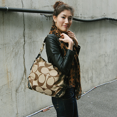 Coach(��ġ) 10620 �ñ׳�ó �ڰ��� ����� �̹���5 - ���̺��� �߰���ǰ