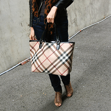Burberry(������) �� ���üũ PVC ���� ����� �̹���6 - ���̺��� �߰���ǰ