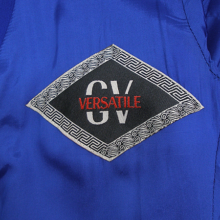 Versace(������ü) ���� �̹���5 - ���̺��� �߰���ǰ