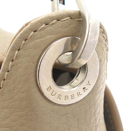Burberry(������) ���� ����� �̹���3 - ���̺��� �߰���ǰ