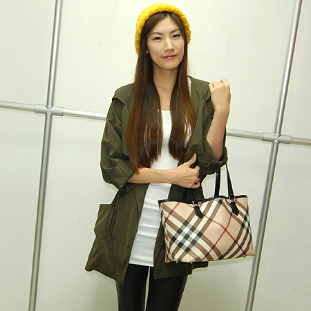 Burberry(������) �� ���üũ PVC ���� ����� �̹���6 - ���̺��� �߰���ǰ