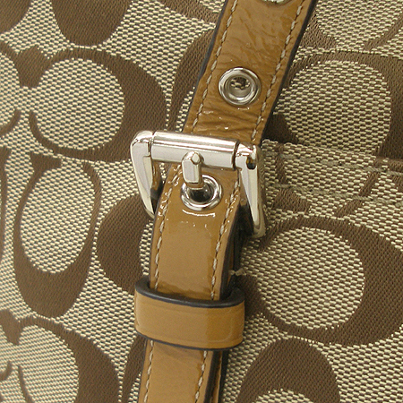 Coach(��ġ) �ñ׳��� ���� Ʈ���� ����� �̹���3 - ���̺��� �߰���ǰ