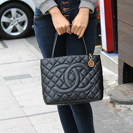 Chanel() A01804Y01498 ĳŲ   Ʈ [] ̹6 - ̺ ߰ǰ