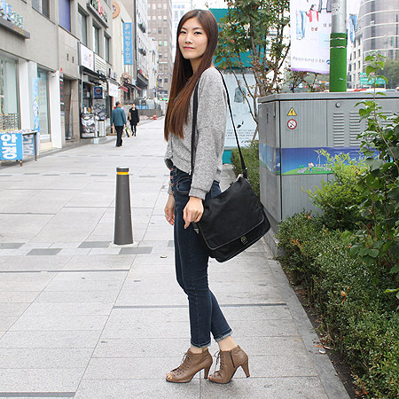 Prada(�����) V166 �к긯 ũ�ν��� �̹���5 - ���̺��� �߰���ǰ