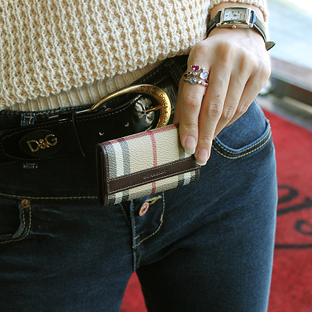Burberry(������) �� Ŭ���� 6Ȧ�� Ű���̽� [�б�������] �̹���5 - ���̺��� �߰���ǰ