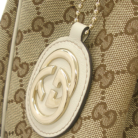 Gucci(����) 211943 GG �ΰ� �ڰ��� ��Ű(��) ����� �̹���4 - ���̺��� �߰���ǰ