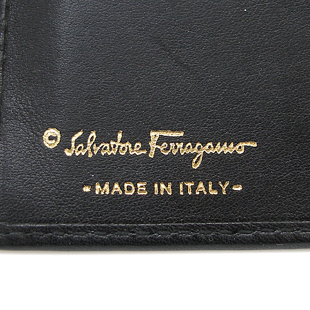Ferragamo(��󰡸�) 22 0113 ���� ��ġ�� ��� ������ �̹���3 - ���̺��� �߰���ǰ