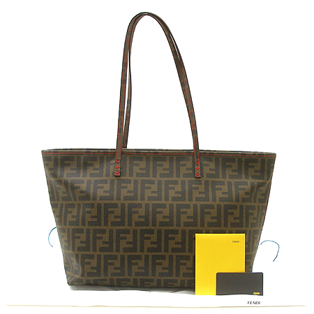 Fendi(���) 8BH198 FF �ΰ� PVC ��ī ���� ����� �̹���2 - ���̺��� �߰���ǰ