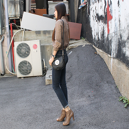 MULBERRY(�ֹ���) �ֹ��� Ŭ���� ���� ����ΰ� ũ�ν��� �̹���5 - ���̺��� �߰���ǰ