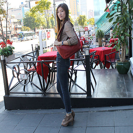 FURLA(�Ƕ�) ���� ���� SIMONE(�ø�) ȣ�� ����� �̹���5 - ���̺��� �߰���ǰ