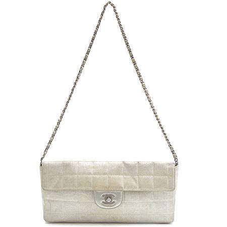 Chanel() 
