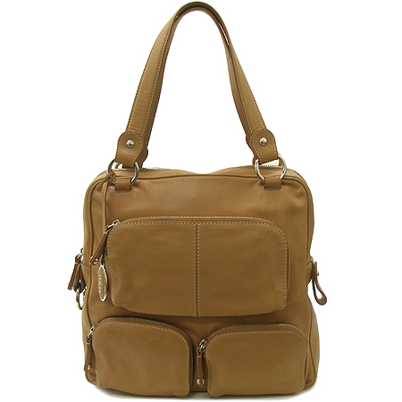 ����  �����