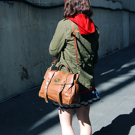 MULBERRY(�ֹ���) H7541 671 ����Ʈ ���ȷ� ��ũ���� �˷��� 2way [�б�������] �̹���5 - ���̺��� �߰���ǰ