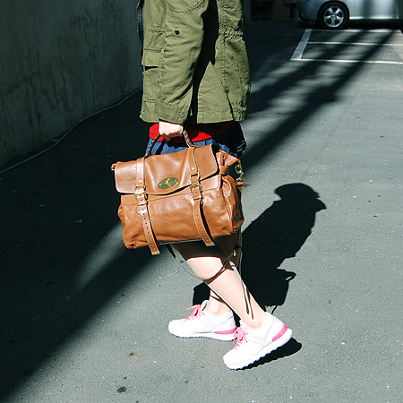 MULBERRY(�ֹ���) H7541 671 ����Ʈ ���ȷ� ��ũ���� �˷��� 2way [�б�������] �̹���6 - ���̺��� �߰���ǰ