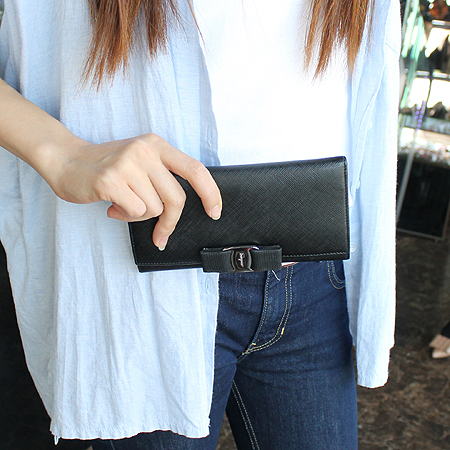 Ferragamo(��󰡸�) 22 A900 ���� ���ǾƳ� ���� ���� �ٶ� ��� ������ �̹���5 - ���̺��� �߰���ǰ