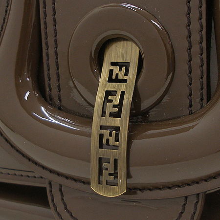 Fendi(���) 8BN165 ���̴�Ʈ B�� ����� �̹���4 - ���̺��� �߰���ǰ