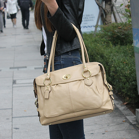 Coach(��ġ) 13207 ������ ���� �޵� �����Ͻ� ����� �̹���6 - ���̺��� �߰���ǰ