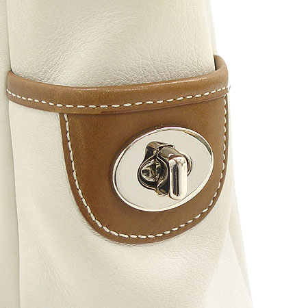 Coach(��ġ) ȭ��Ʈ ���� ����� �̹���3 - ���̺��� �߰���ǰ