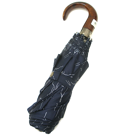Armani(�Ƹ�����) COLLEZIONI �ΰ� ��� �̹���3 - ���̺��� �߰���ǰ