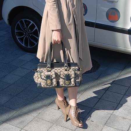 Coach(��ġ) �ñ׳�ó �ڰ��� ����� �̹���6 - ���̺��� �߰���ǰ