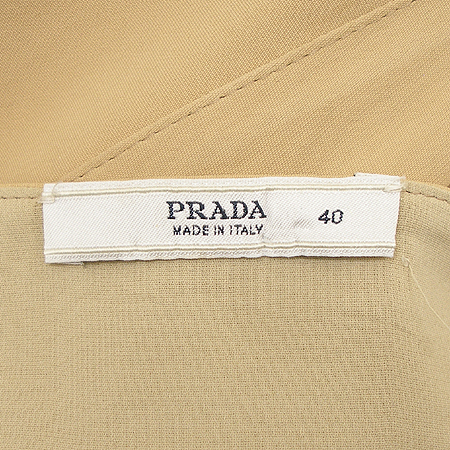 Prada(�����) ��ĿƮ �̹���4 - ���̺��� �߰���ǰ