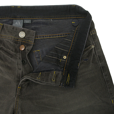 Armani Exchange(�Ƹ����� �ͽ�ü����) �׷����� �̹���2 - ���̺��� �߰���ǰ